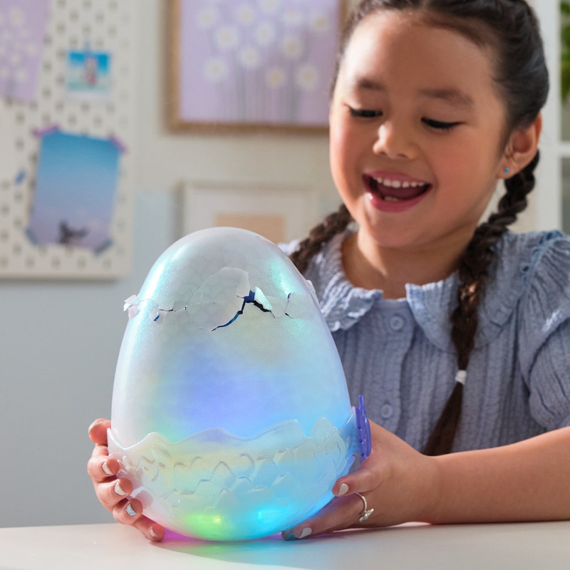 Hatchimals είναι ένα αγαπημένο δρακόντειο διαδραστικό ζώο