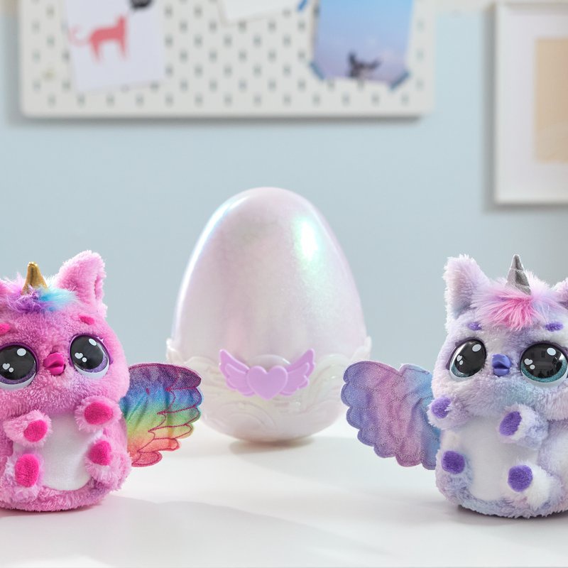 Hatchimals είναι ένα αγαπημένο διαδραστικό ζωάκι μονόκερος