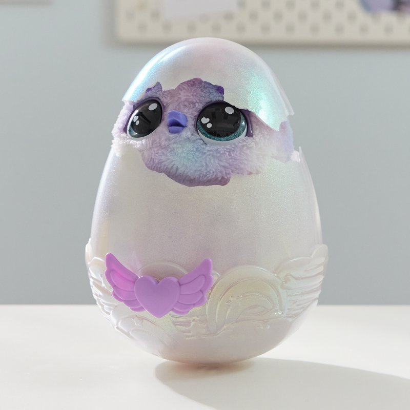 Hatchimals είναι ένα αγαπημένο διαδραστικό ζωάκι μονόκερος