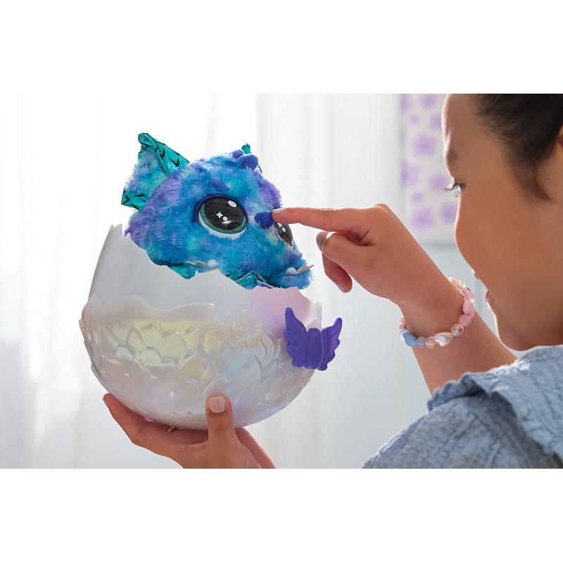 Hatchimals είναι ένα αγαπημένο δρακόντειο διαδραστικό ζώο
