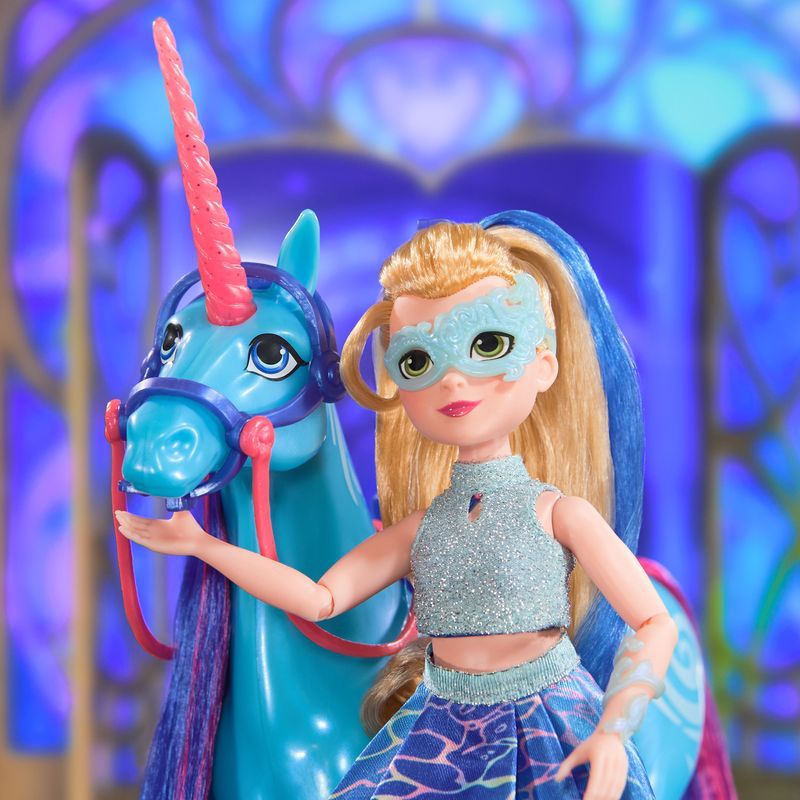 Unicorn Academy deluxe κούκλα Ιζαμπέλ 24 εκ.