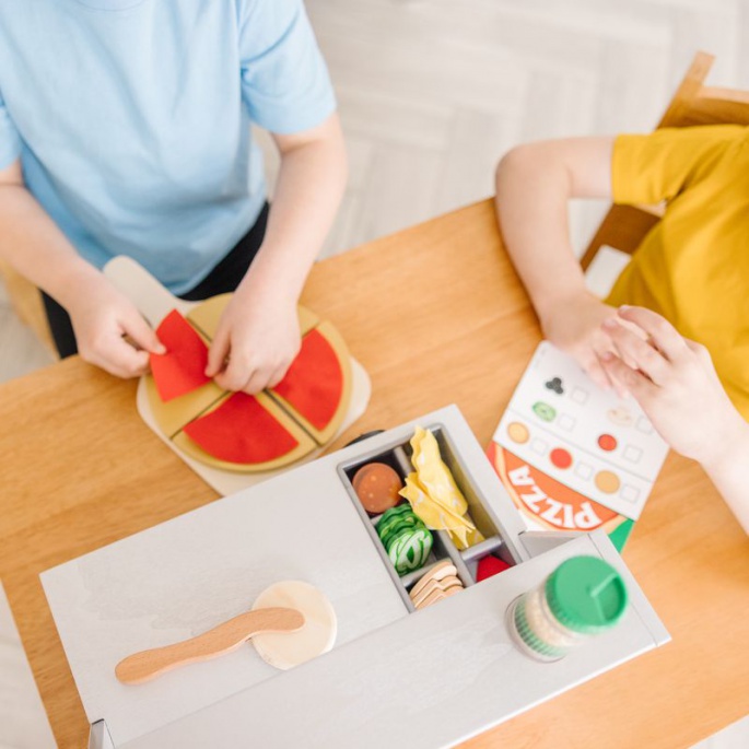 Κατασκευή πίτσας με φούρνο από Melissa & Doug