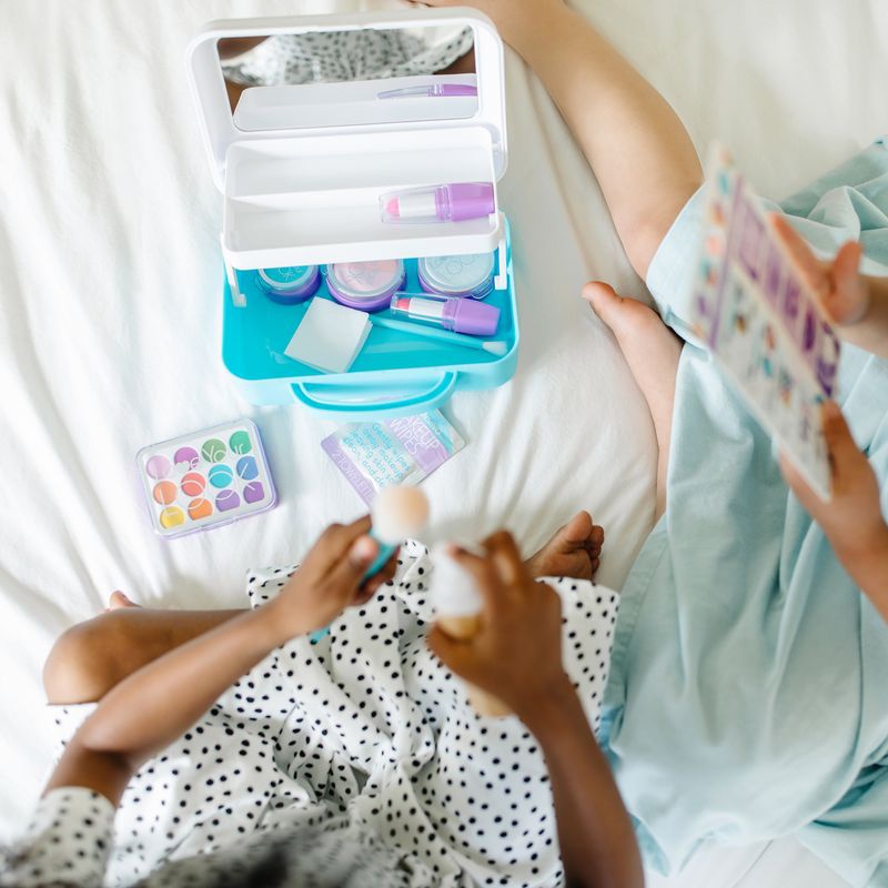 Melissa & Doug σετ παιχνιδιού για στούντιο καλλυντικών