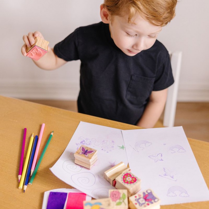 Ξύλινα σφραγίδες με πλεντά μελάνια Melissa & Doug χαρούμενοι φίλοι