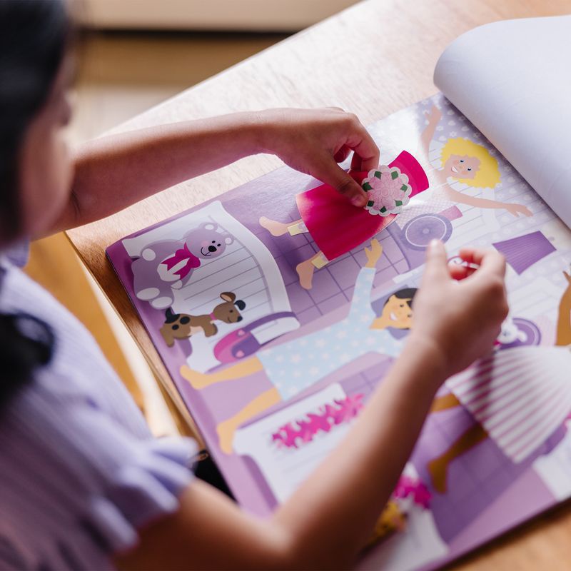 Melissa & Doug επαναχρησιμοποιούμενα αυτοκόλλητα με επιφάνεια - ντύσιμο