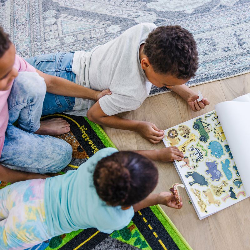 Melissa & Doug αυτοκόλλητα επαναχρησιμοποιούμενα με σετ - κόσμος των ζώων