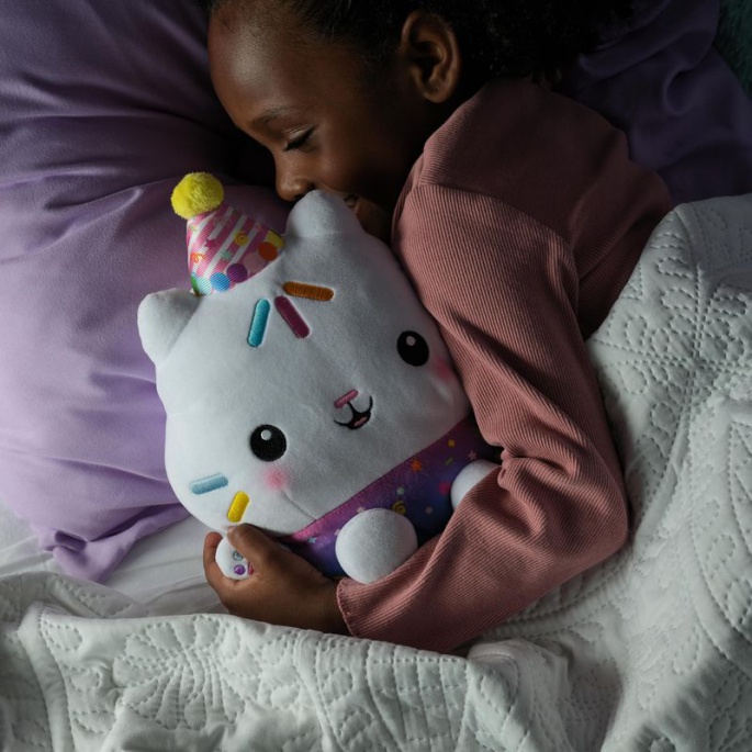 Επικερδές σετ: Gabby’s Dollhouse Cakey λούτρινο με ήχους + λούτρινα DJ Catnip και Mercat