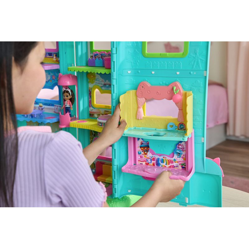 Σετ Προσφοράς: Gabby’s Dollhouse από την ταινία: μεγάλο σπίτι από την ταινία + κουζίνα για το μεγάλο σπίτι