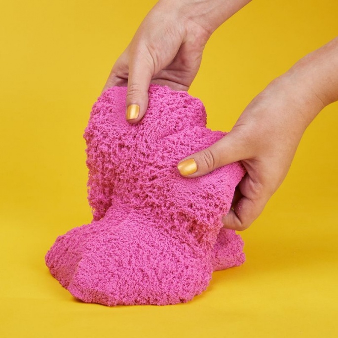 Kinetic Sand συσκευασία από λαμπερή ροζ άμμο 0,9 κιλά