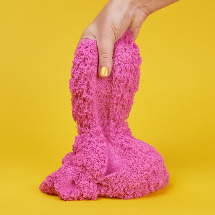 Kinetic Sand συσκευασία από λαμπερή ροζ άμμο 0,9 κιλά