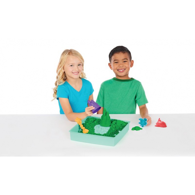 Kinetic Sand κουτί με ρευστή άμμο και πράσινη βάση