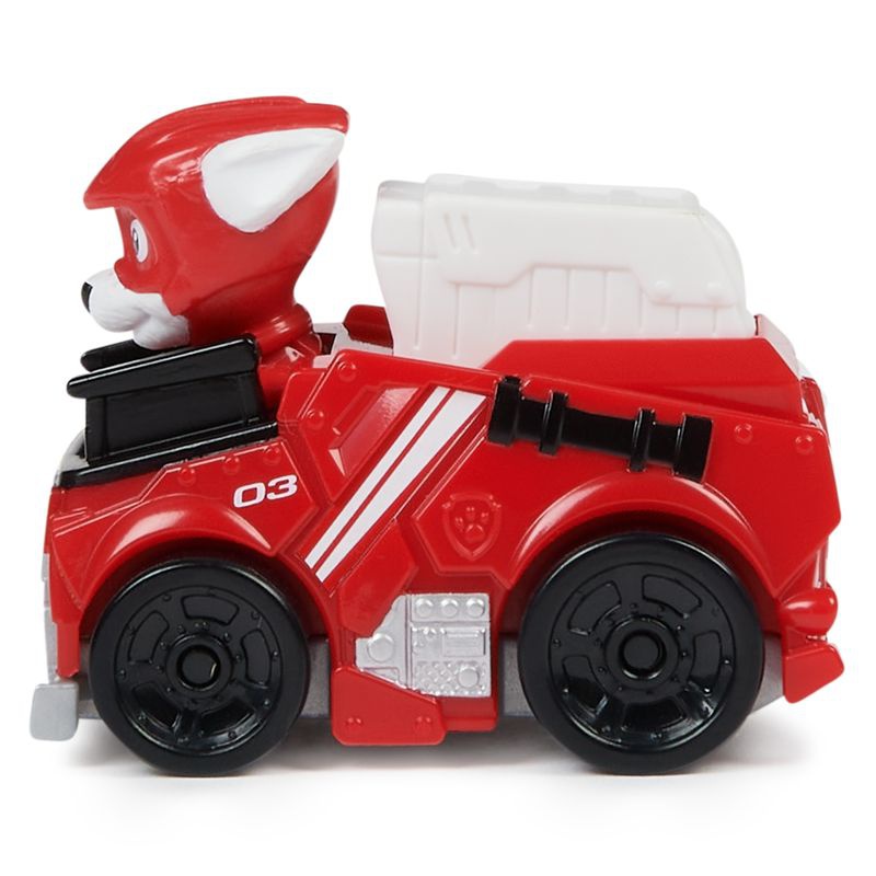 Η ομάδα Paw Patrol σε μεγάλη ταινία με μινιατούρες αυτοκινήτων και φιγούρες