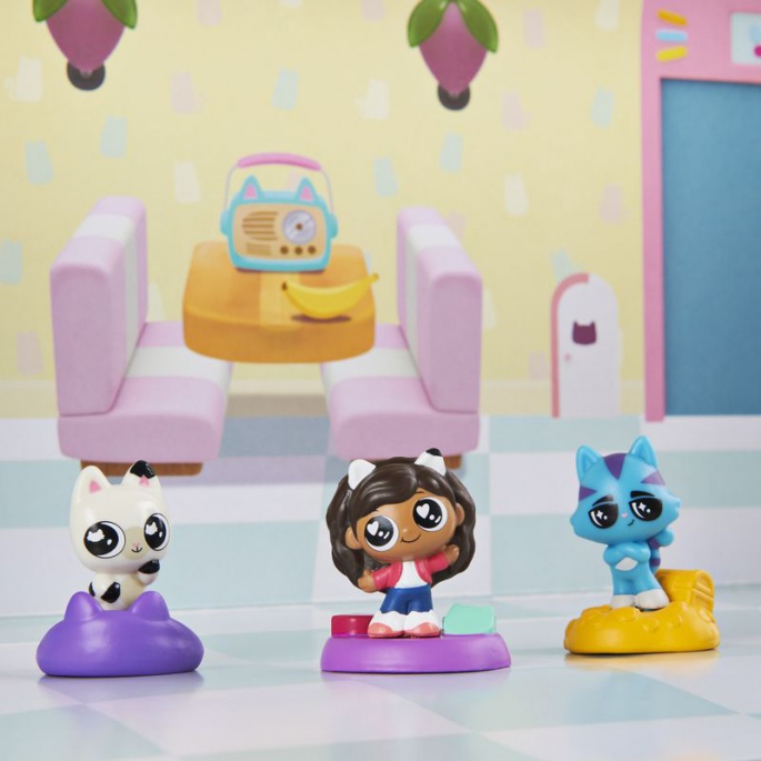 Gabby's Dollhouse με τη μίνι φιγούρα στο σπιτάκι