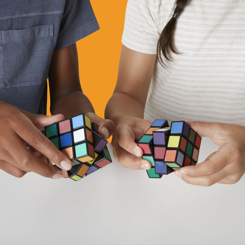 Ο κύβος του Rubik Impossible αλλάζει χρώματα 3x3