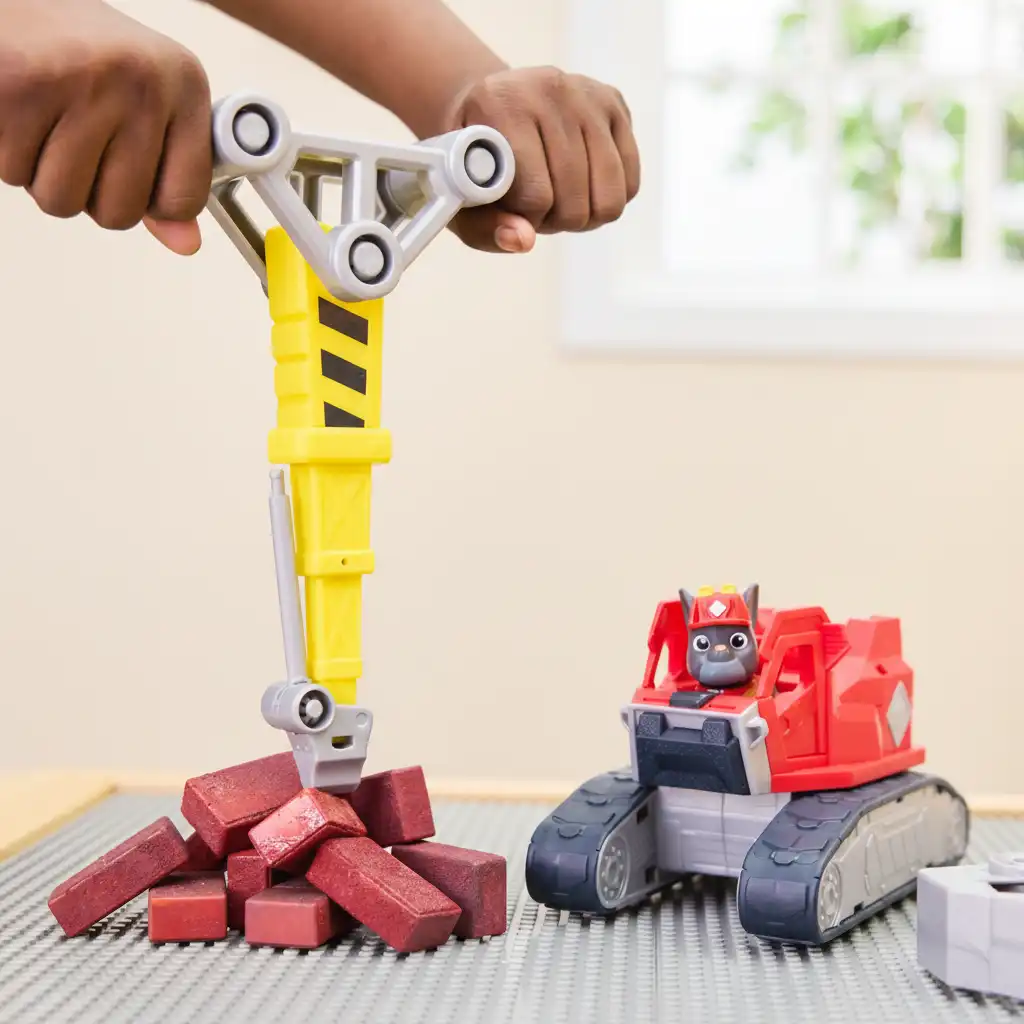 Αναπτύξτε τη λεπτή Μότορ δεξιότητα χάρη στα εύκολα εναλλάξιμα εργαλεία.