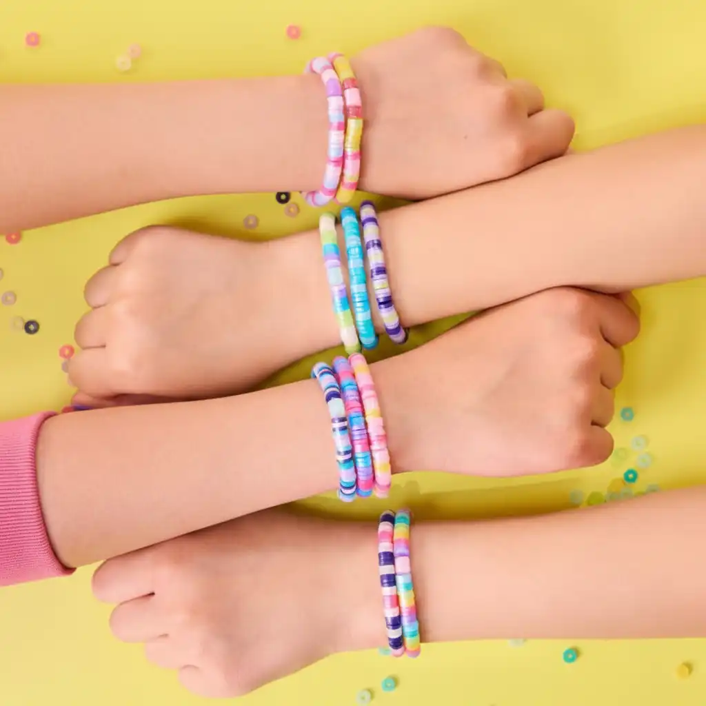 Εύκολη και γρήγορη κατασκευή βραχιολιών χάρη σε μοναδικό σύστημα.