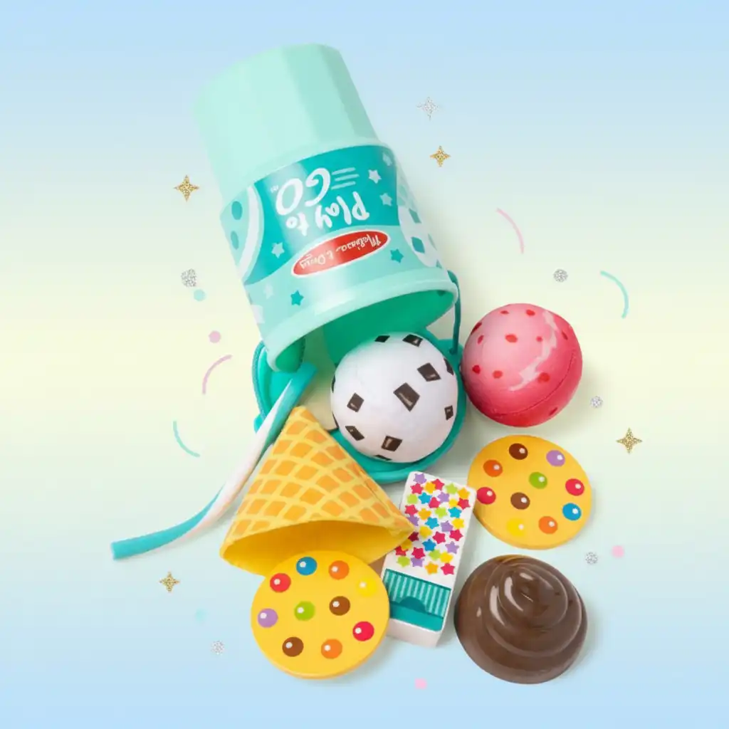 Λεπτομερής επεξεργασία ξύλινων και υφασμάτινων εξαρτημάτων για τέλειο παιχνίδι.